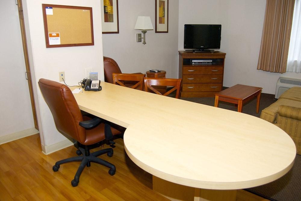 Candlewood Suites Elkhart By Ihg Esterno foto